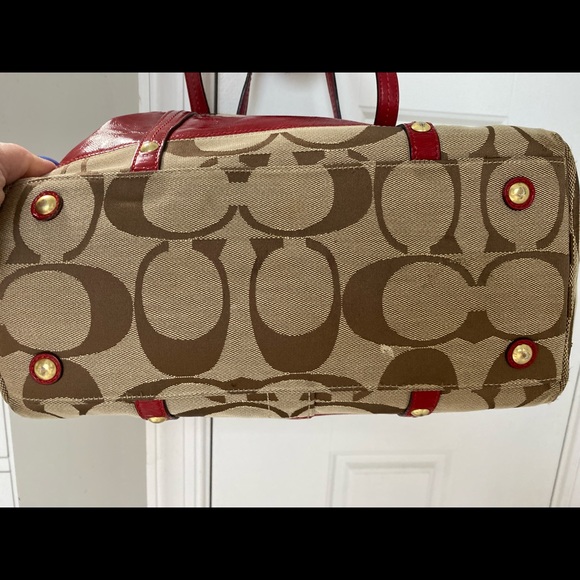 COACH Signature Bag with Matching Wallet - Picture 9 of 10
